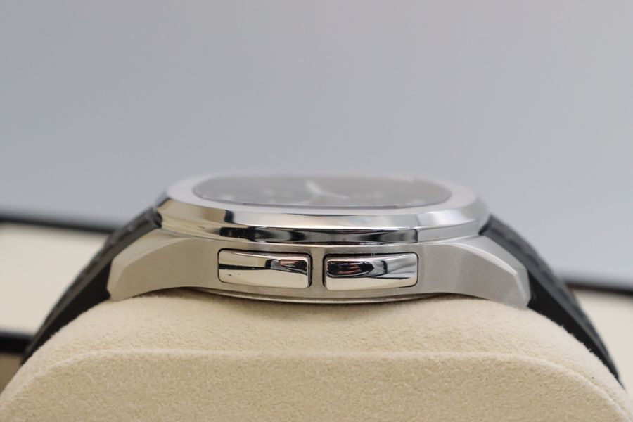 Patek Philippe Aquanaut 5164A-001